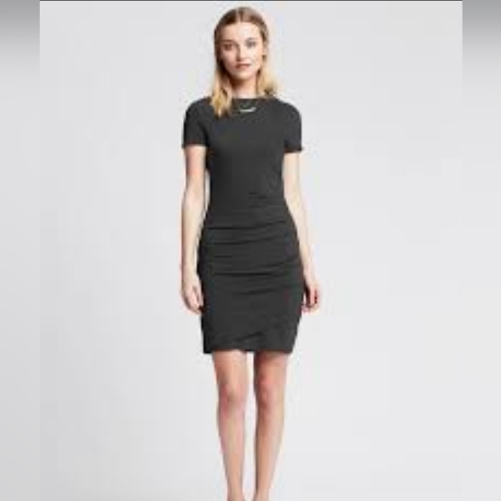 Banana Republic Women’s Gray Ruched t-shirt Dress Size M 95% Viscose